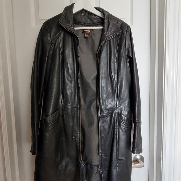 Long Black Leather Jacket Danier - Picture 2 of 7